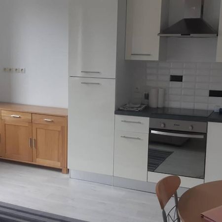 Elbeuf etg1 droite Sweet Home Netflix wifi Extérieur photo